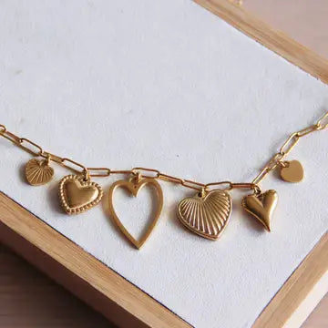 Charmed Hearts Necklace – Gold