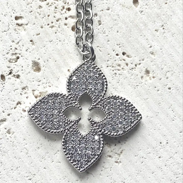 Quatrefoil Clover Design Boutique Style Necklace - Silver